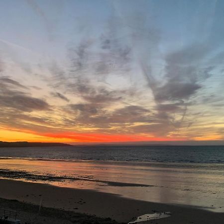 Dolphins Apartment - Spectacular Sea Views Saundersfoot Exterior foto