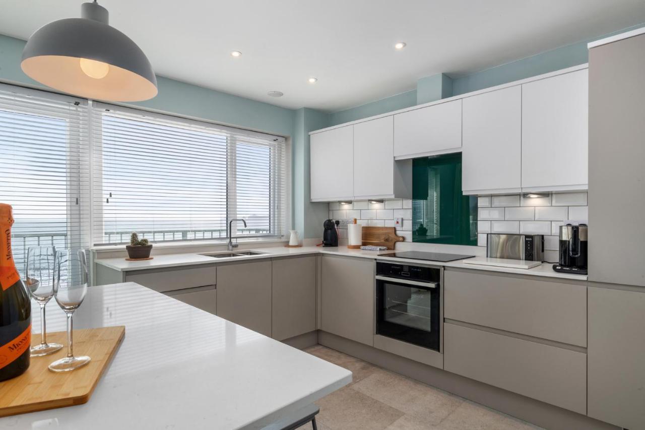 Dolphins Apartment - Spectacular Sea Views Saundersfoot Exterior foto